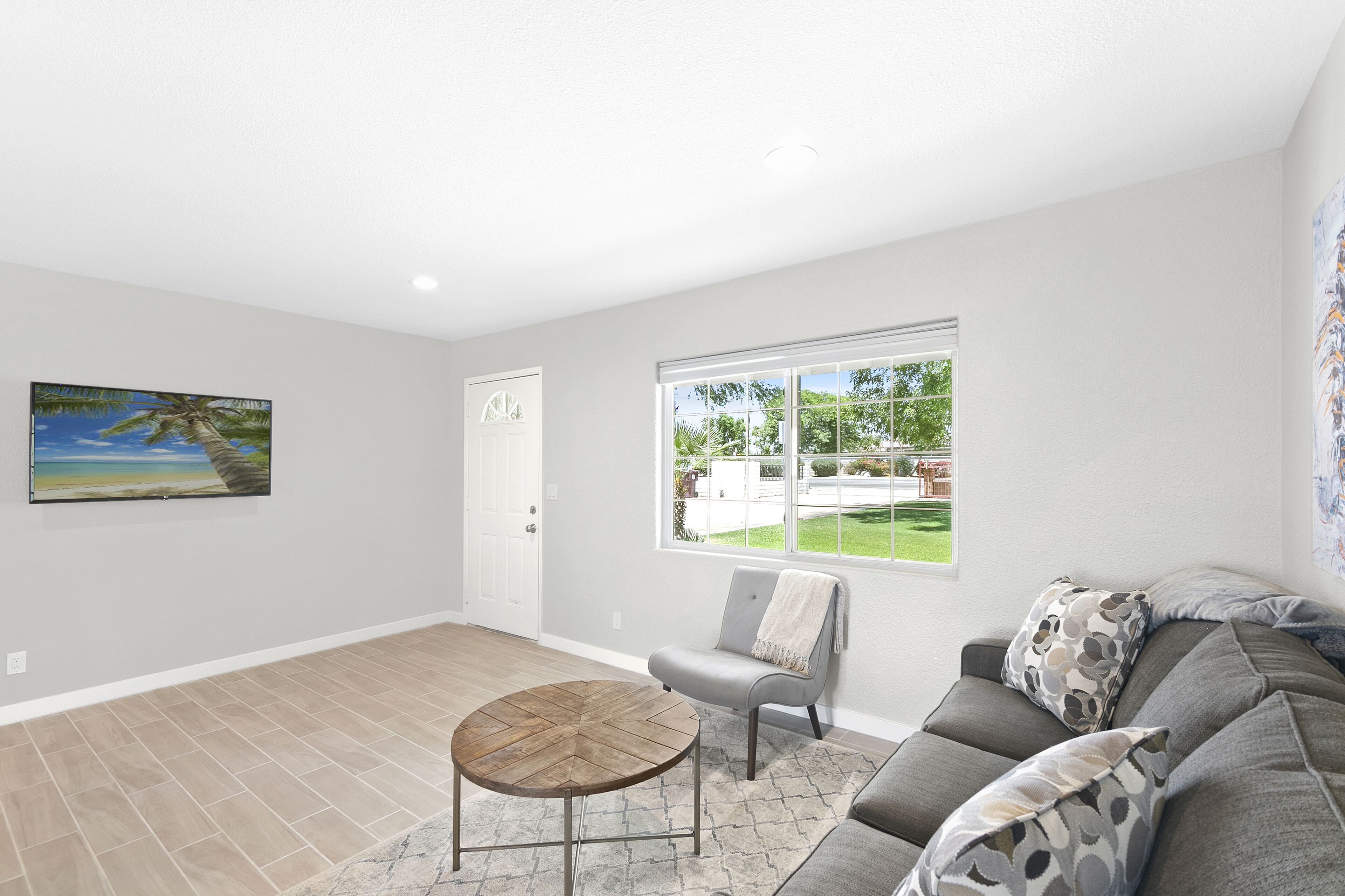 CLOSEST home to Coachella 6 Bedroom 3 baths sleeps 20 Pool/Spa, Pool table, BBQ