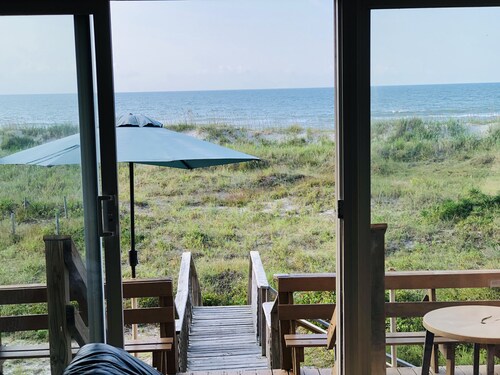 Oceanfront Duplex - Sleeps 10 - Great Price!! 3 B/R, 2.5 bath, outdoor shower