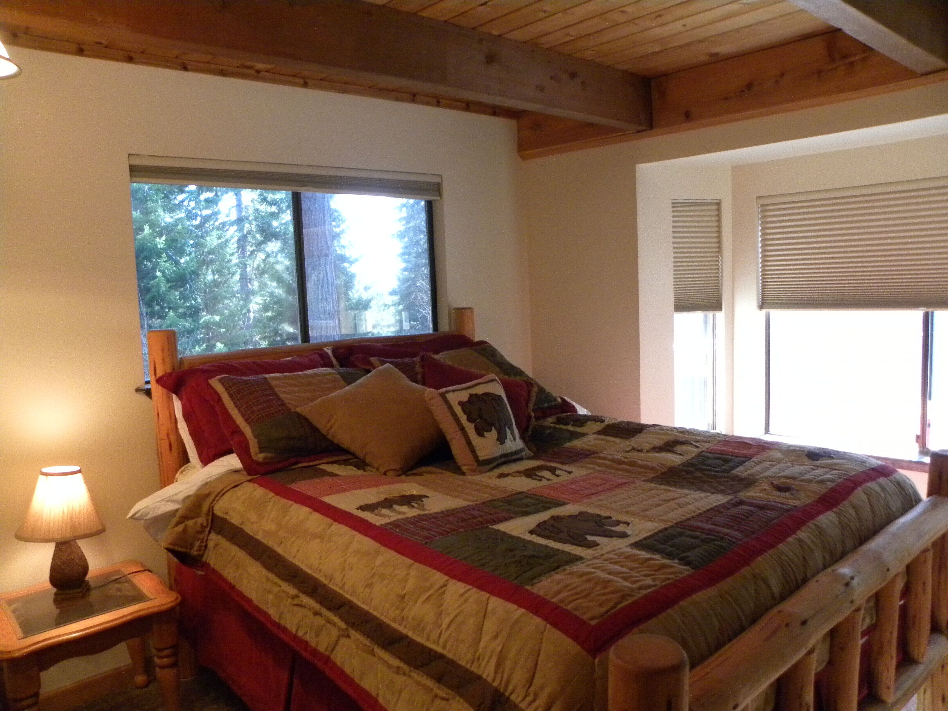 Mountain Chalet On 6 Acres On Mt. Shasta