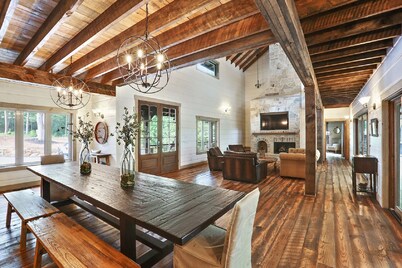 North Georgia Boat Club "Timber Estate" Executive Retreat & Family Vacation Spot