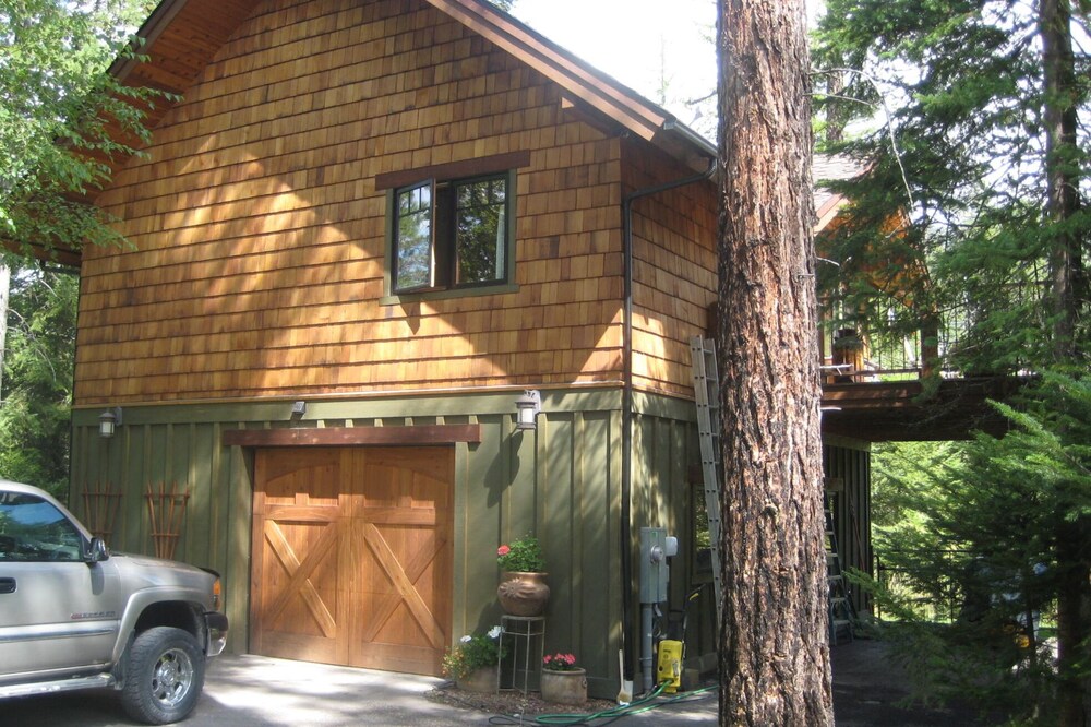 Enchanted Romantic Get-away Or Small Family Destination
