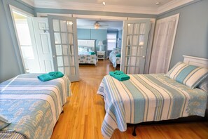 6 bedrooms, iron/ironing board, WiFi, bed sheets - 4 Houses From the Beach!! (Atlantic City)