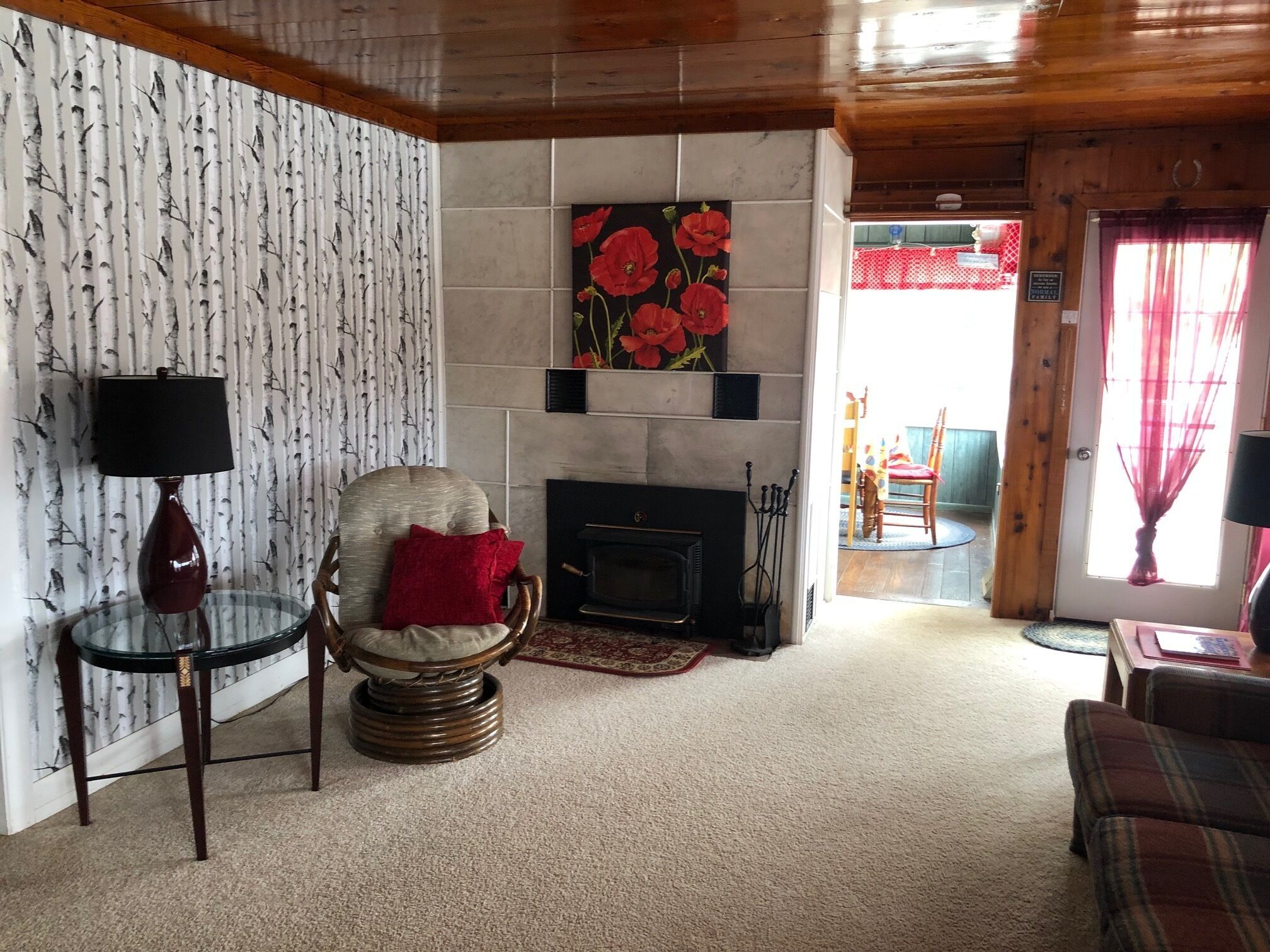 Year round, spacious, family friendly cottage with the best views on the lake!