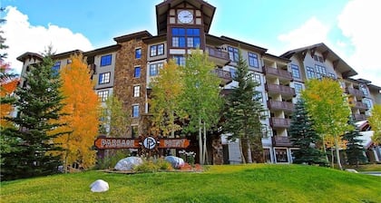 Gorgeous 1 Bedroom 1 Bath Condo in Center Village, Copper Mountain