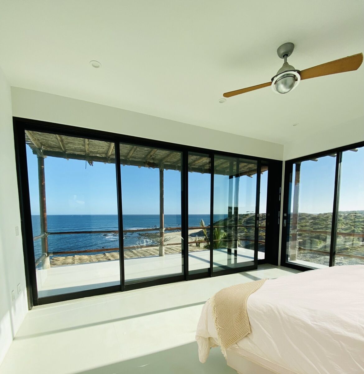 Beach Front 8,500 Sq Ft Villa, Infinity Pool, Pristine Swimming