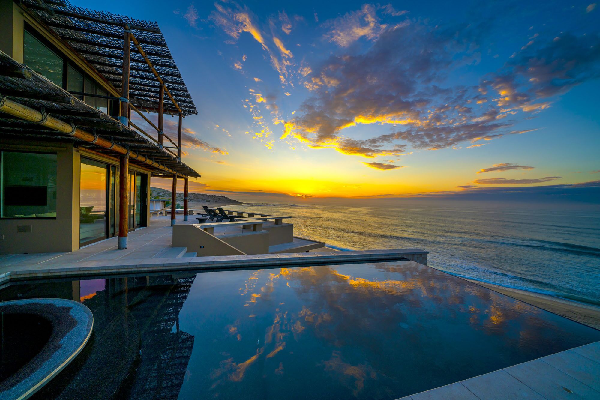 Beach Front 8,500 Sq Ft Villa, Infinity Pool, Pristine Swimming