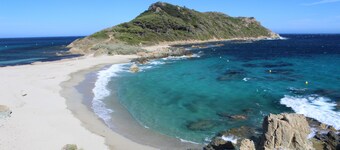 Charming Apt On Cote D'azur With Sea Views, Walking Distance To Beach And Shops 