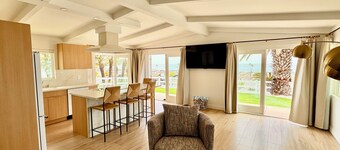 Best Spot in Carlsbad! Private Yard, Ocean View, Walk to beach. 