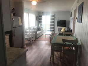 Smart TV, DVD player