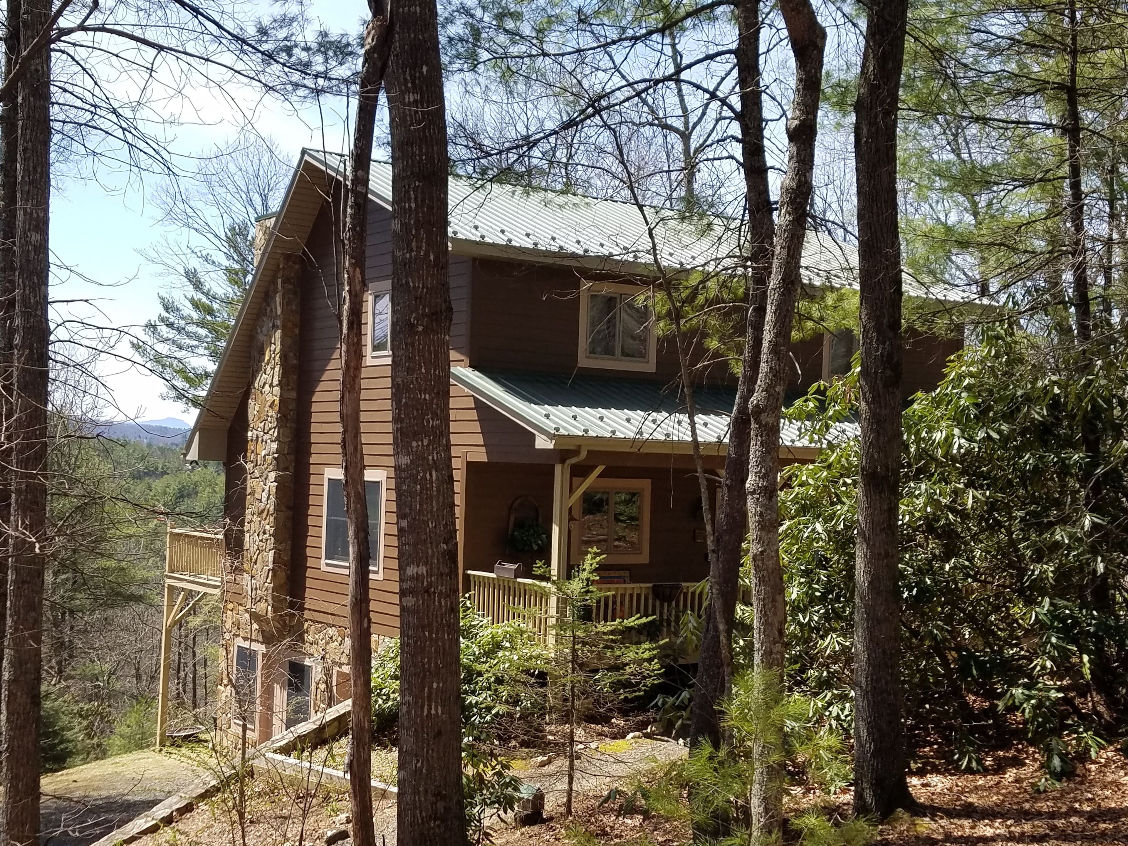 Caravan Cabin - 5 SECLUDED ACRES - Beautiful Views