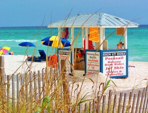 On the beach - Enjoy "Gulf Interlude" Beach Front Sunsets, bright and airy, Views (Panama City Beach)