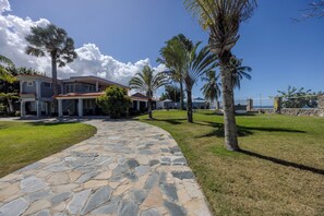Property grounds - Experience Paradise: Beachfront Home w/ Pool & Stunning Ocean Views, rent 2 or 1 (Aguada)