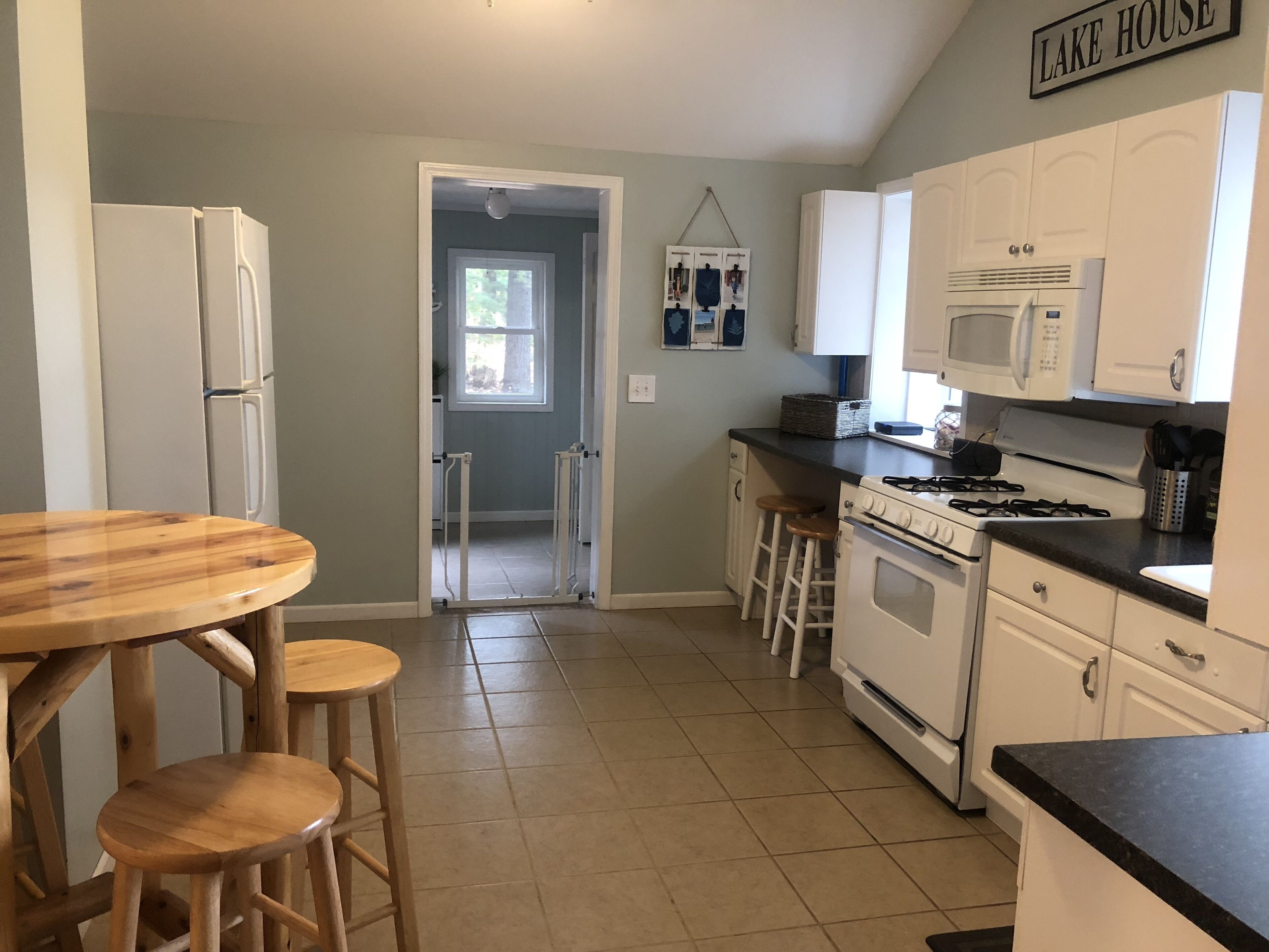 Peaceful Lakefront Getaway 