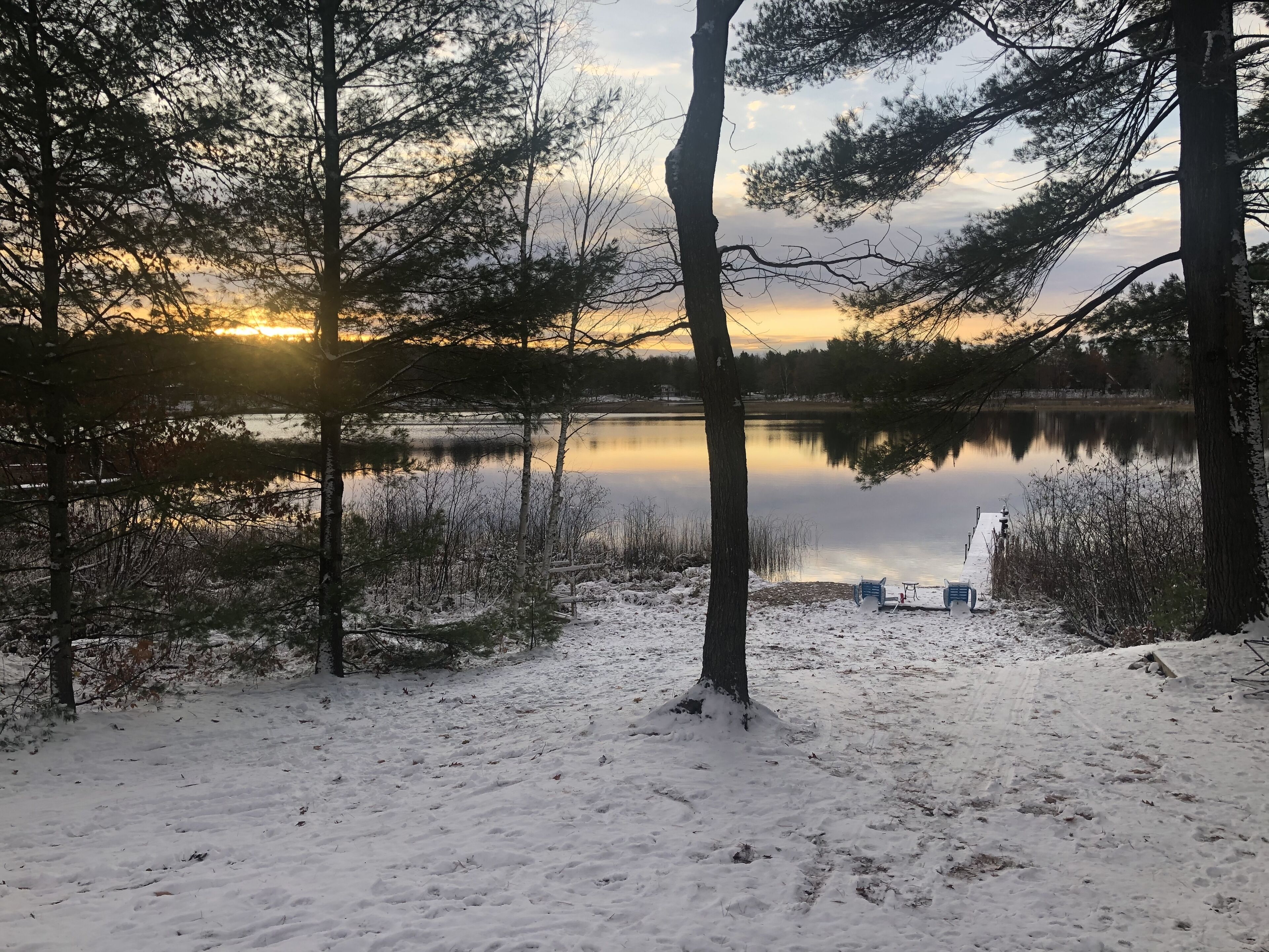 Peaceful Lakefront Getaway 