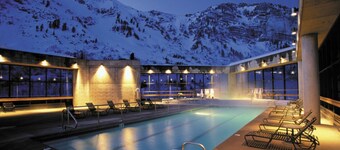 Snowbird Cliff Club, Ski-In/Out, 2 Bedrooms, Sleeps 10