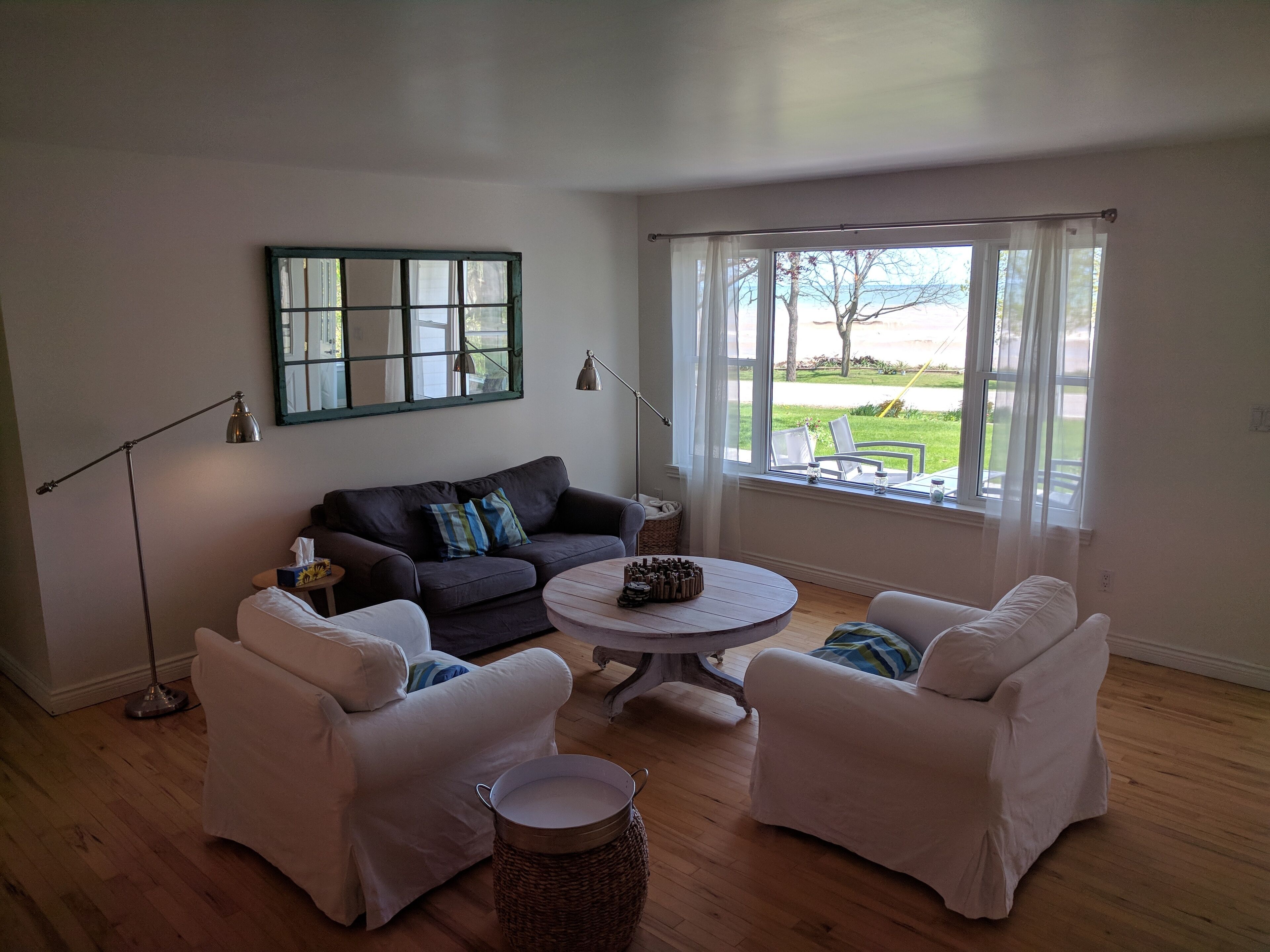 Family-Friendly Lake Erie Rondeau Retreat