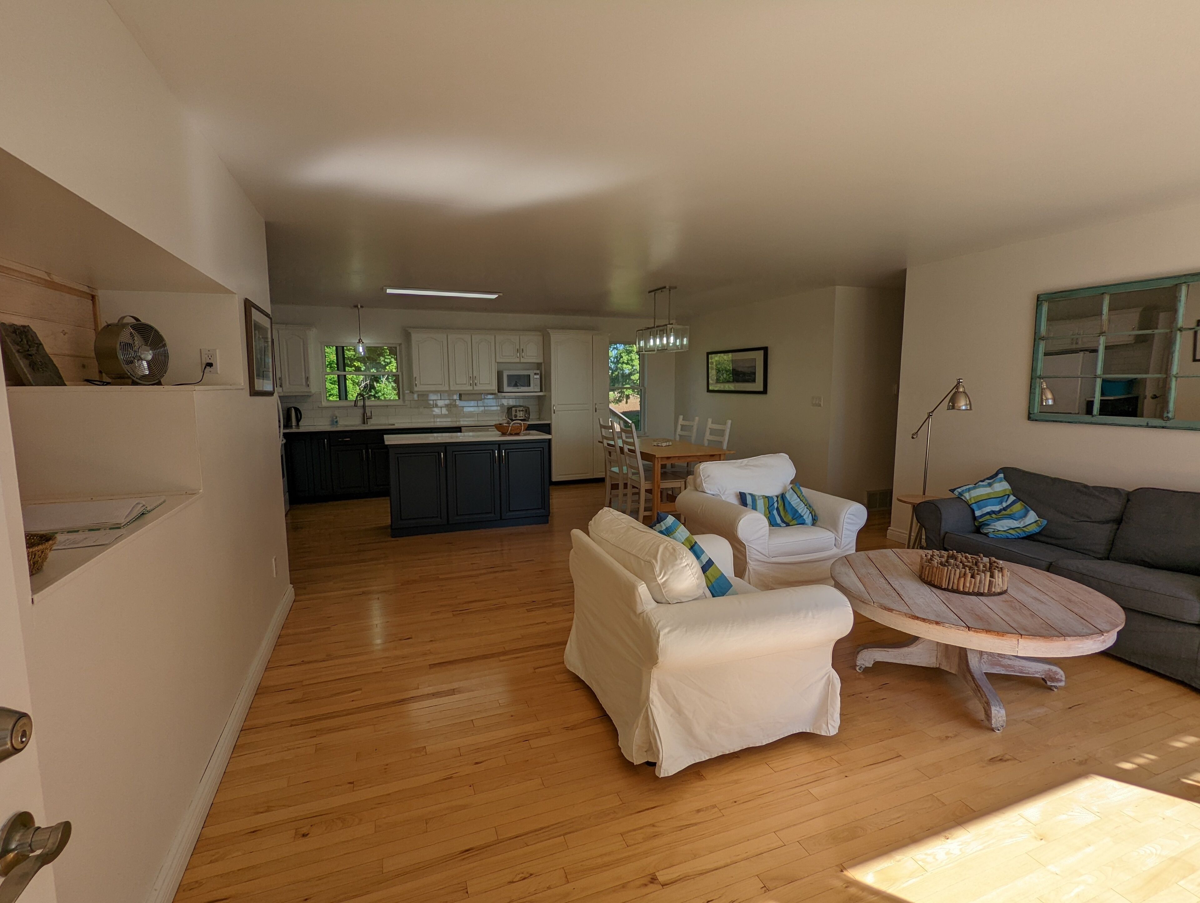 Family-Friendly Lake Erie Rondeau Retreat