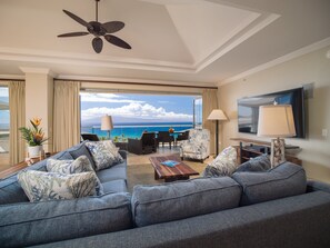 Smart-TV, DVD-Player, Stereoanlage