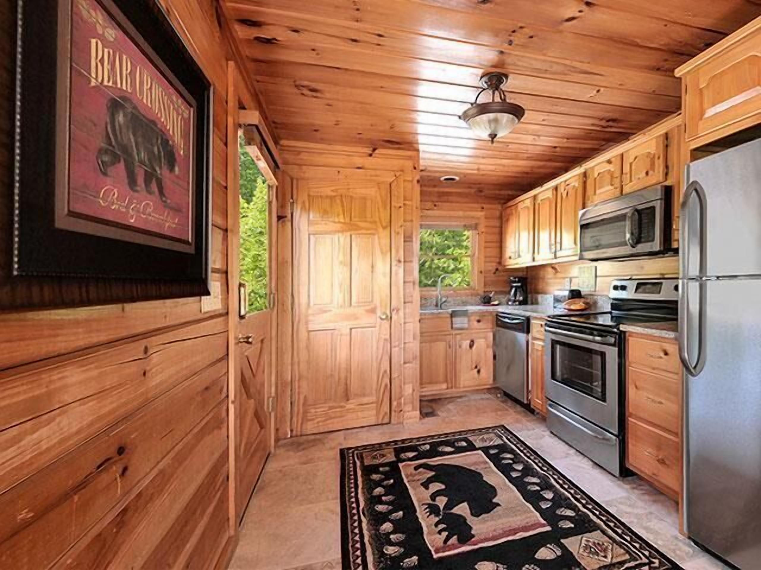 Love Nest - Gorgeous Mountain View!| Brand New Hot Tub!| Luxury Resort Cabin