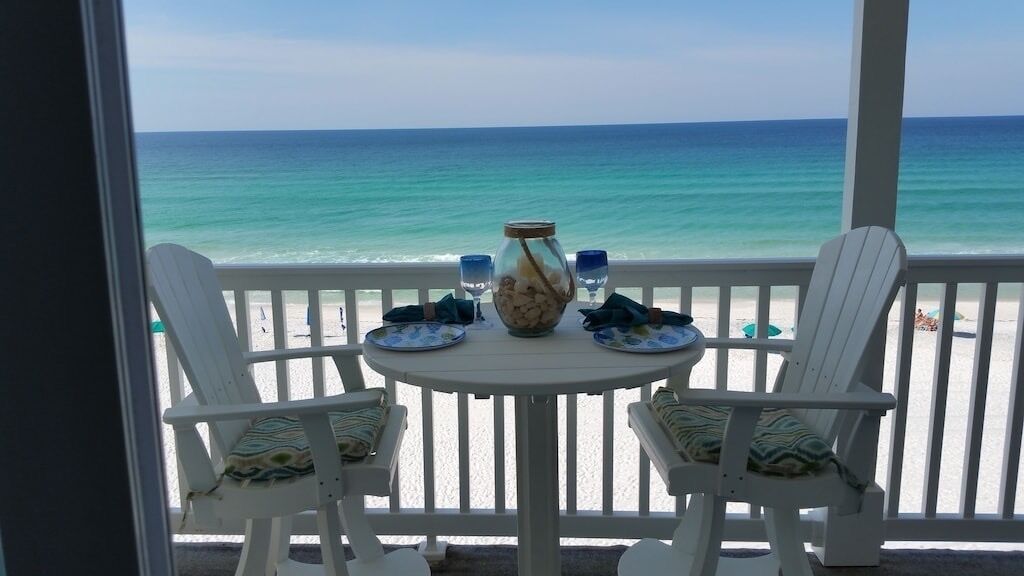 30A, Top Floor, Private Beach From Balcony; 3 Kings & 2 Twins; Seasonal Set-Ups