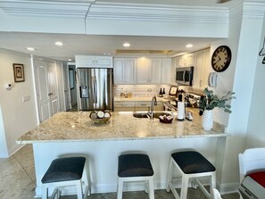 Fridge, microwave, stovetop, dishwasher