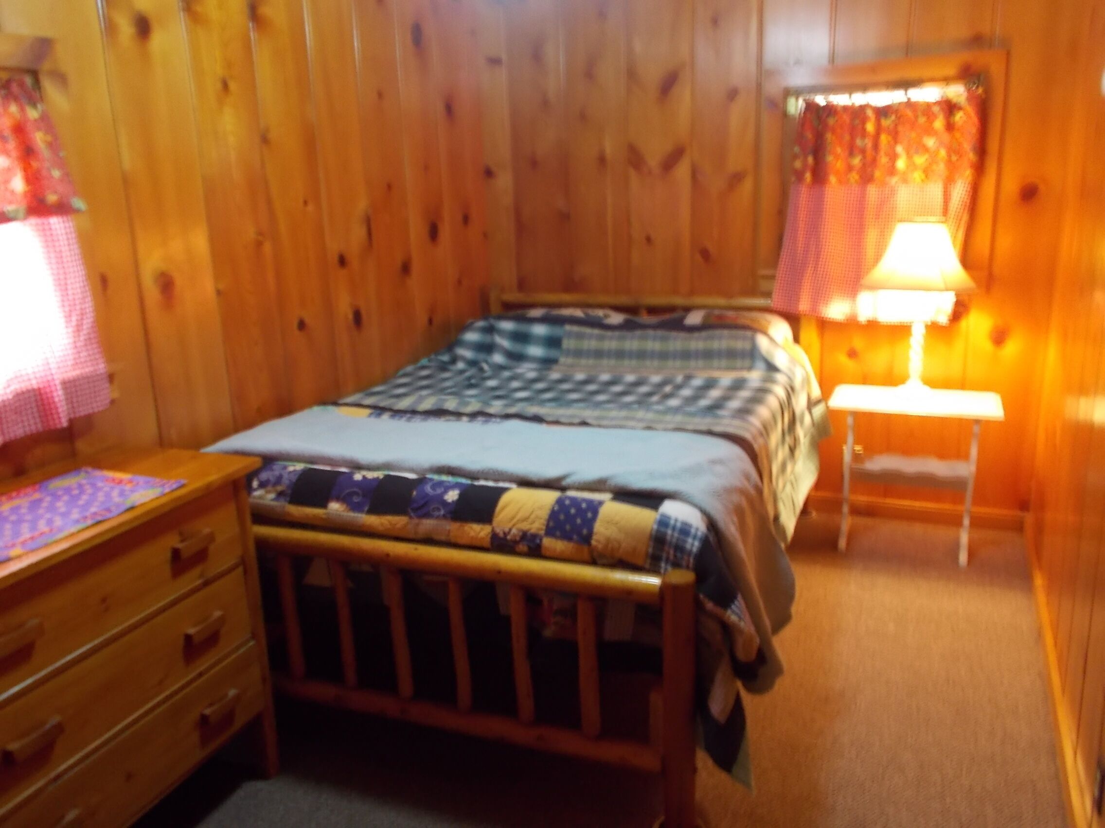 Grandview Beach Cabin on beautiful Mullet Lake