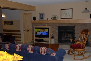 Télévision, cheminée
