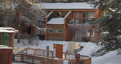 Family-friendly 2 bedrooms Townhouse in Horsethief