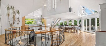 Luxury Coastal Estate | Walk to Beach |  Tennis | Firepit | Sleeps 20