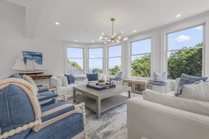 Smart TV, fireplace, video games, books - ✨ Luxury Coastal Estate | 🏝 Rooftop Deck | 🎾 Tennis | 🔥 Firepit | Sleeps 20 (cape neddick)