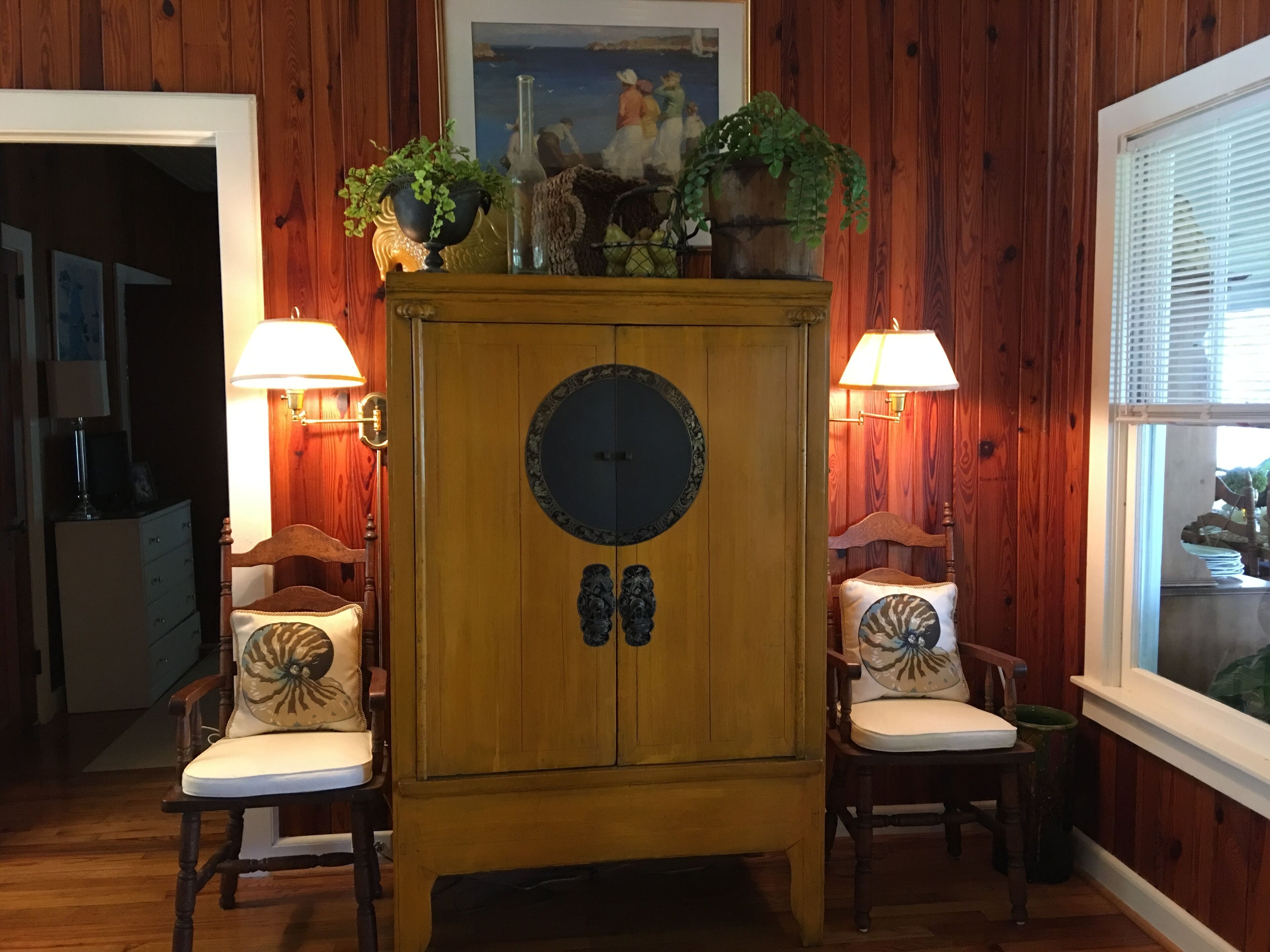 Large Family Friendly Mobile Bay Home Near Shopping, Dining and Grand Hotel.