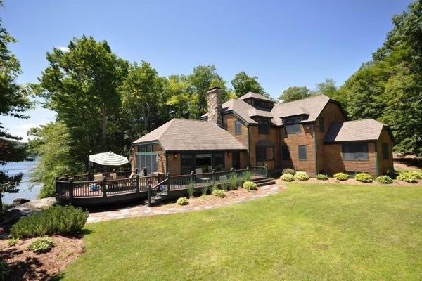THE POINT HOME on
Lake Winnipesaukee Waterfront yard