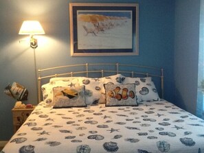 1 chambre, fer et planche à repasser, Wi-Fi gratuit, draps fournis