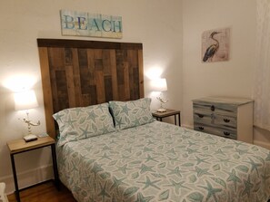 3 bedrooms, iron/ironing board, Internet, bed sheets