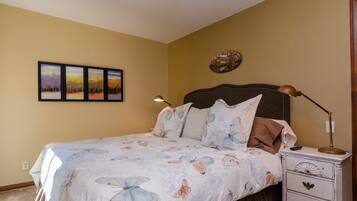 1 bedroom, iron/ironing board, free WiFi, bed sheets