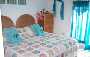 2 dormitoris, planxa i posts de planxar, un bressol de viatge i wifi 