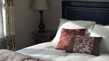 3 bedrooms, WiFi, bed sheets