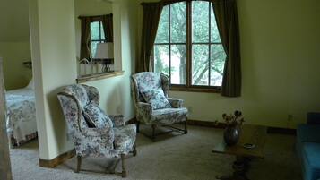 1 habitación, tabla de planchar con plancha, wifi y ropa de cama