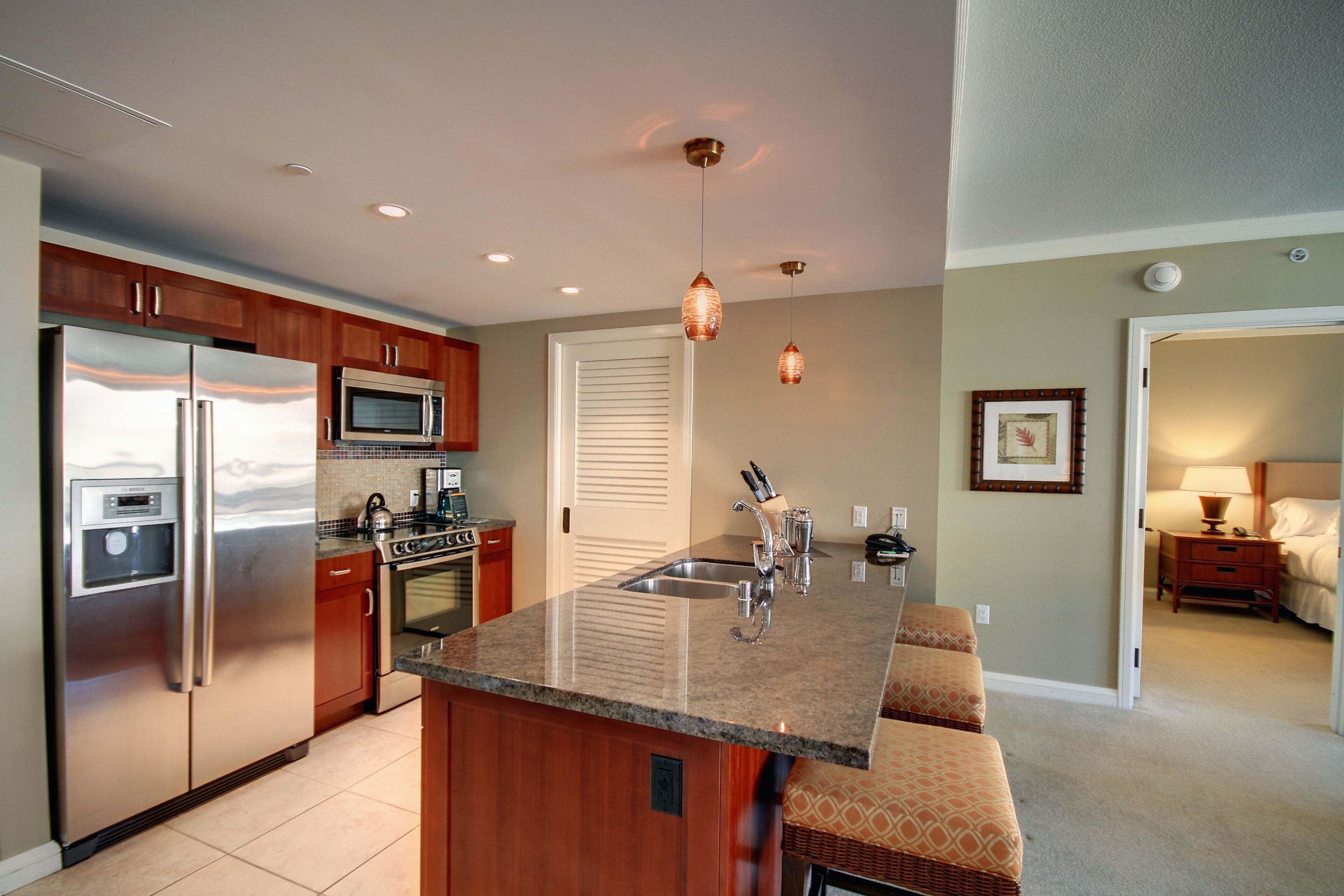 KONEA 403-Ocean View Inner Courtyard PLEASE READ ABOUT KONEA PAINTING PROJECT