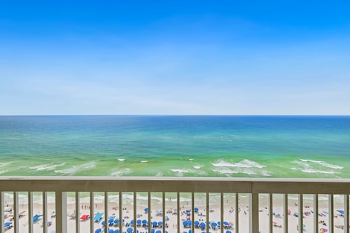 2 BED + 2 BATH: MASTER SUITE ON THE BEACH WITH FREE BEACH SERVICE!!!