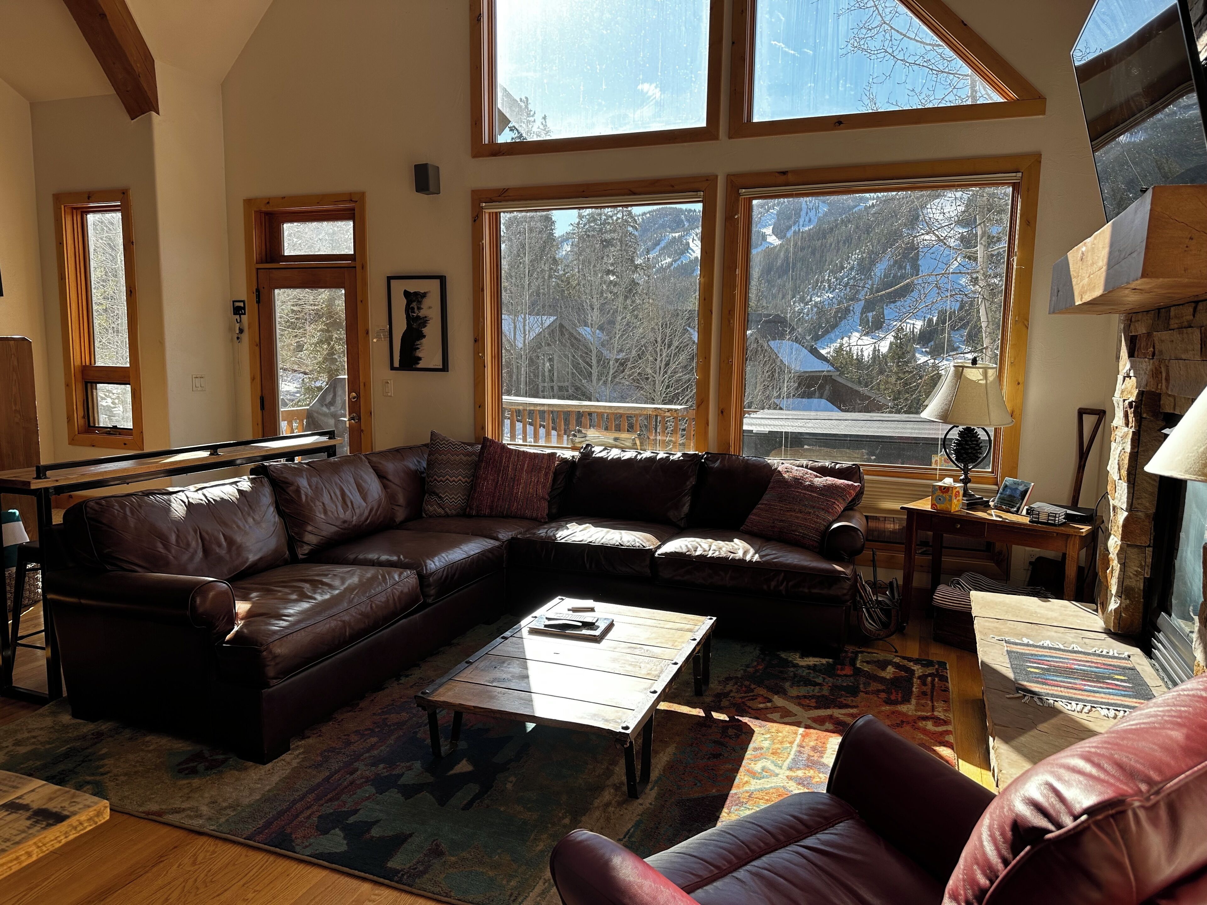 Télévision, cheminée