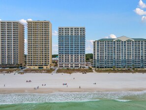 Accommodatie ligt op het strand