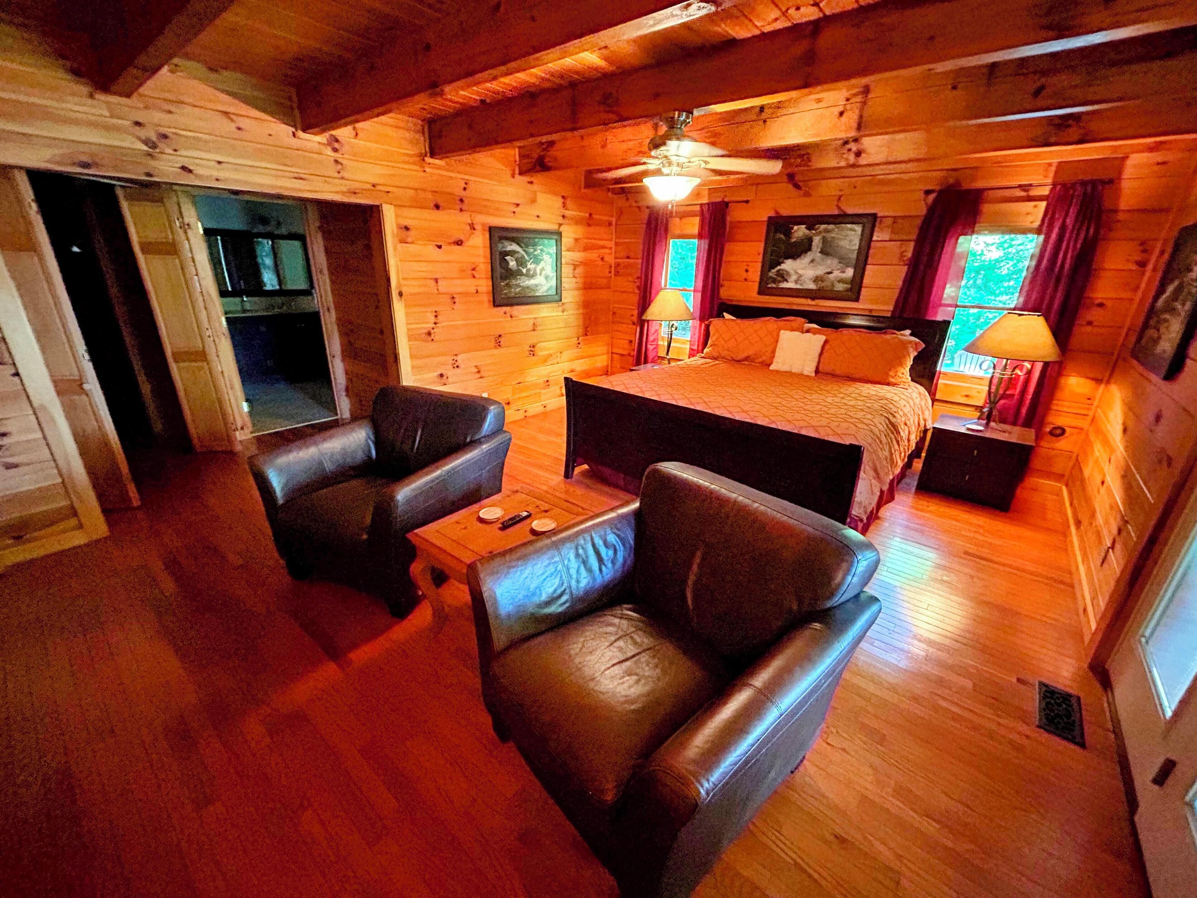 3 bedrooms, desk, iron/ironing board, travel cot