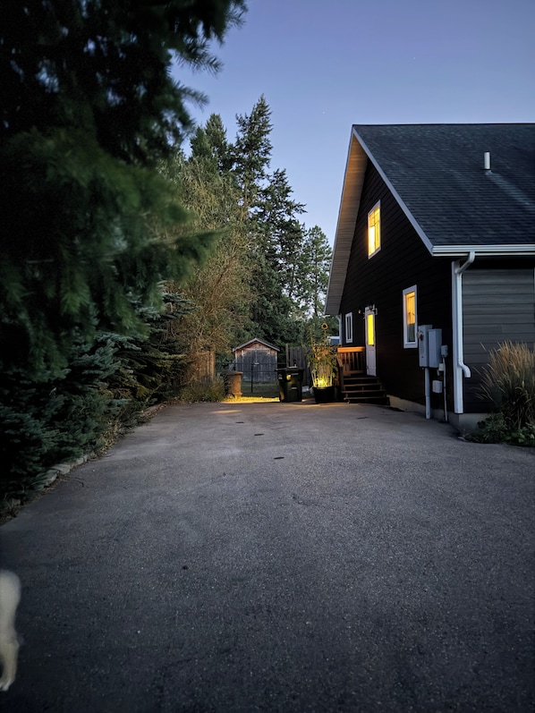 Exterior - Glacier National Park family-friendly flat (Columbia Falls)