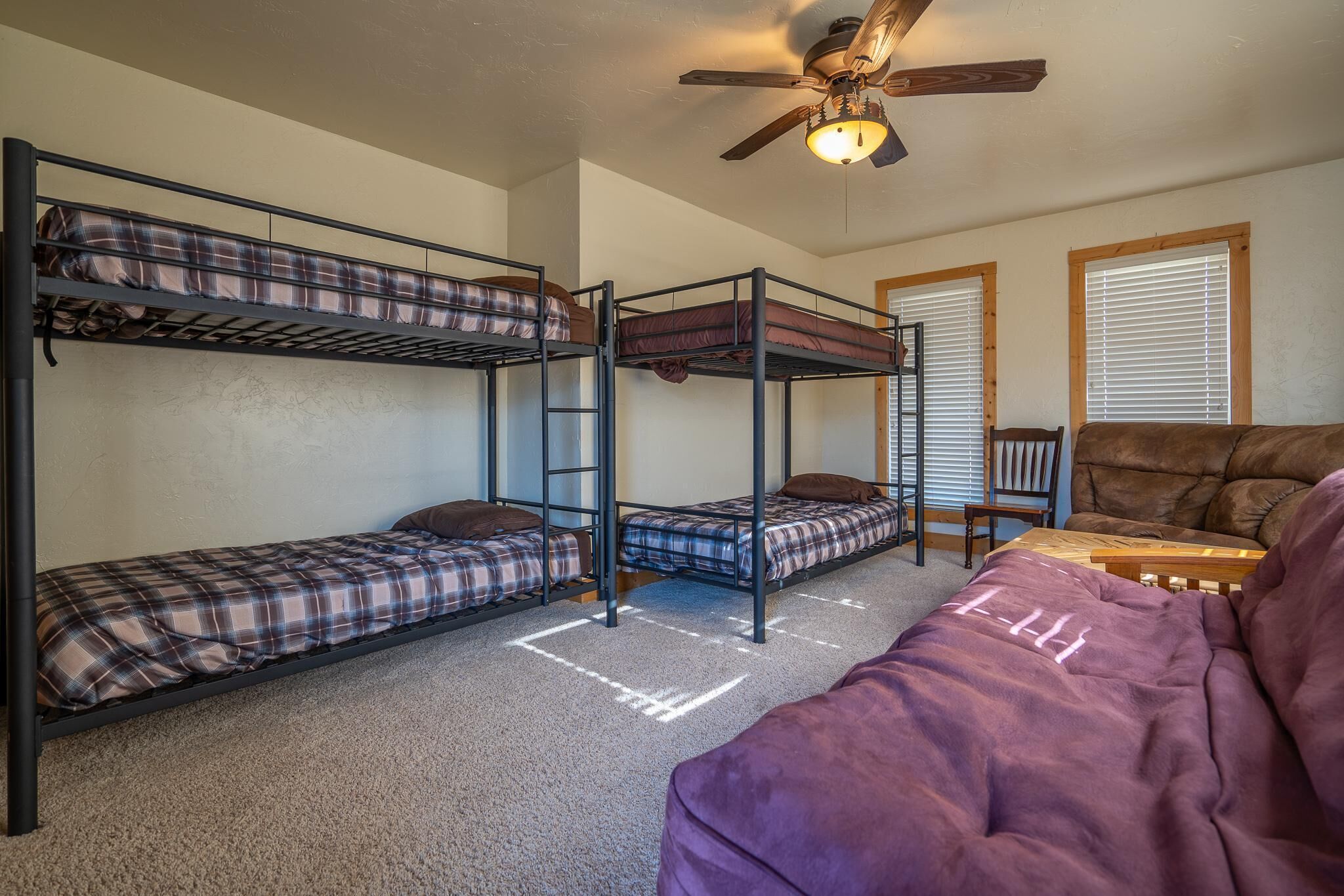 4 Bedroom 3 Bath Home At The Northern Entrance Of Yellowstone National Park