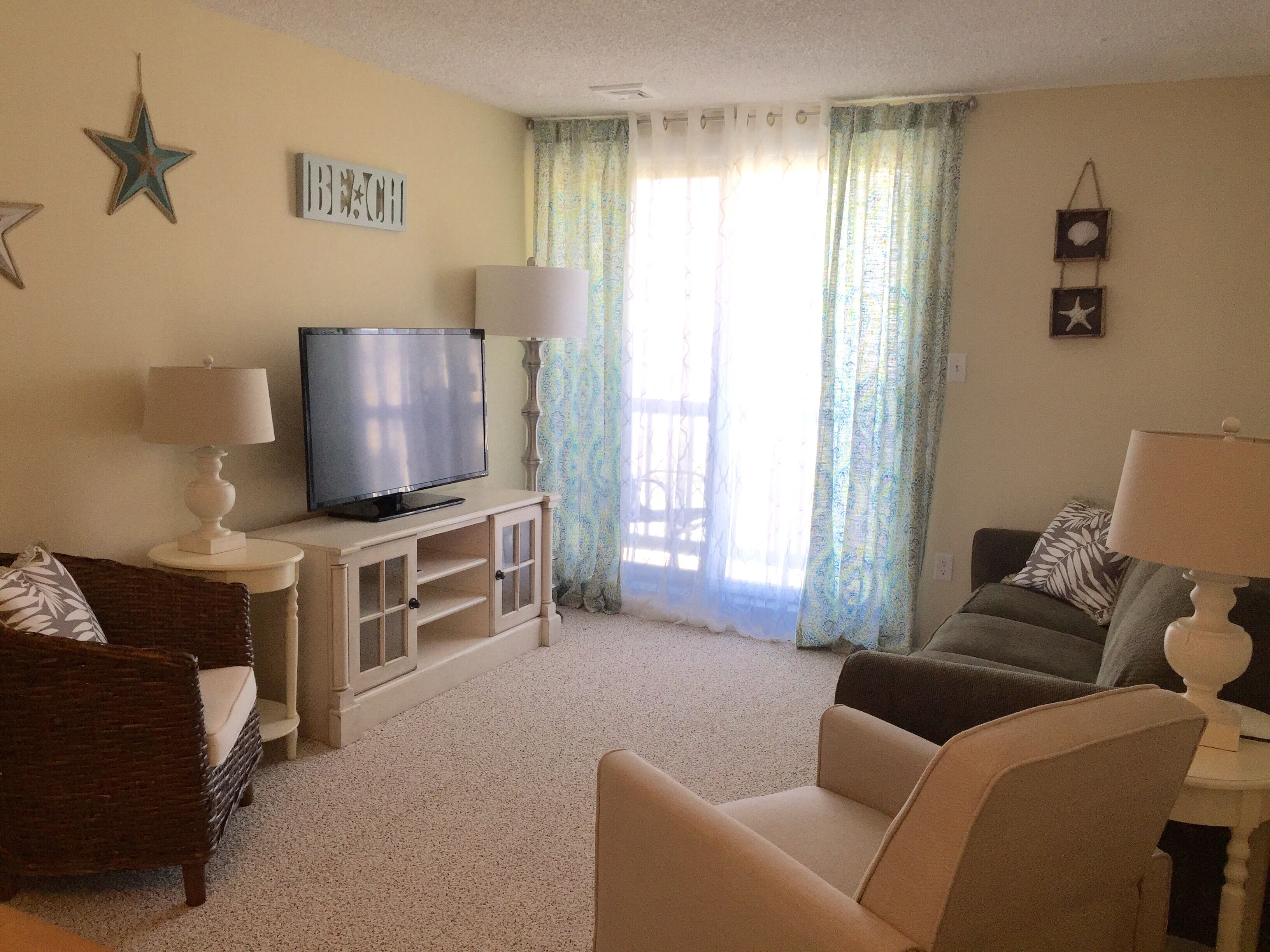 2 Bedroom, Ocean Block Retreat in prime location!