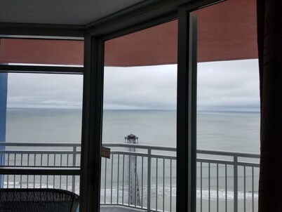 Oceanfront Penthouse Suite - Prince Resort