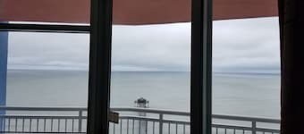 Oceanfront Penthouse Suite - Prince Resort
