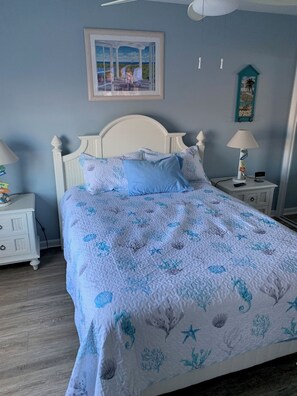 3 bedrooms, iron/ironing board, WiFi - Family Friendly Townhome W/POOL In Ocean City, Md. (Ocean City)