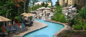 Riverstone -1BRcorner, Mtn/River view,Indoor pool, 5min Ripken/Dollywood/LeConte
